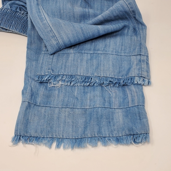 ALICE + OLIVIA BENNY FRAYED ANKLE WIDE LEG CHAMBRAY PANTS - Picture 9 of 12